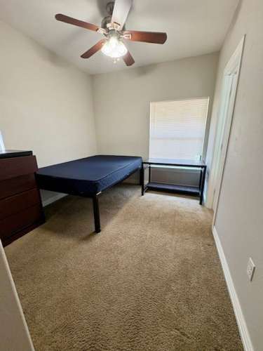 S Bed Modern 4BR/4.5BA Condo - Pool & Gym 22