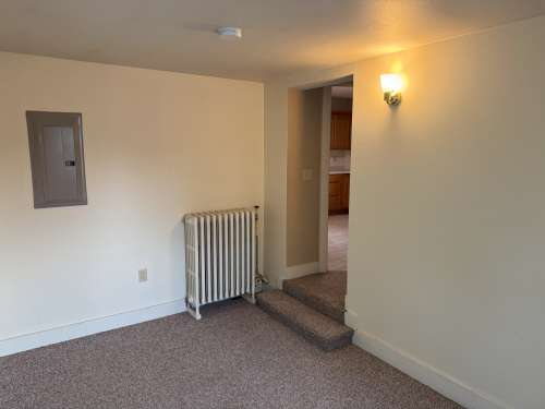 S Bed 608 Chippewa St 27