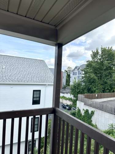 S Bed 1009 Madison Street 24