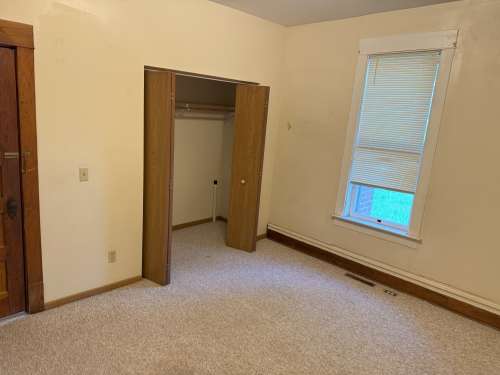 S Bed 222 Niagara St 24