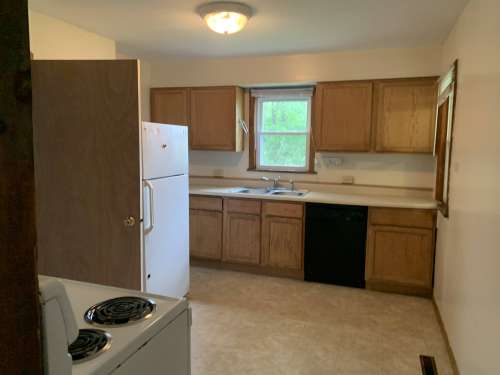 S Bed 716 Menomonie St 6