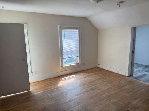 S Bed 428 Chippewa St 11