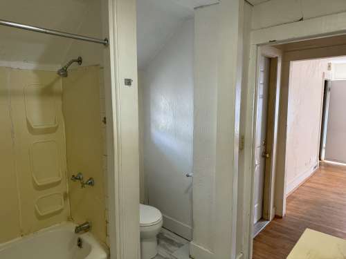 S Bed 428 Chippewa St 12