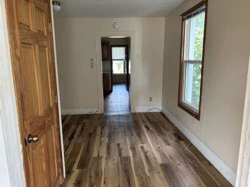 S Bed 716 Menomonie St 27