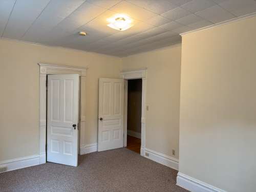 S Bed 608 Chippewa St 11