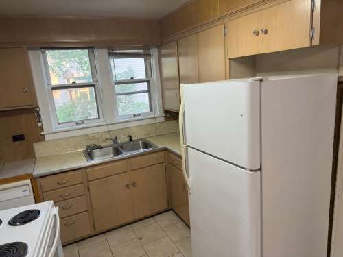 S Bed 608 Chippewa St 8