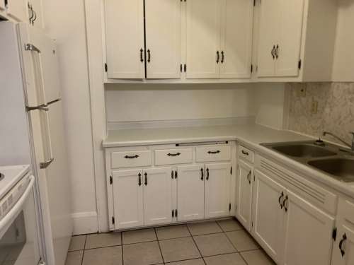 S Bed 230 Hudson St 4