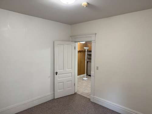 S Bed 608 Chippewa St 2