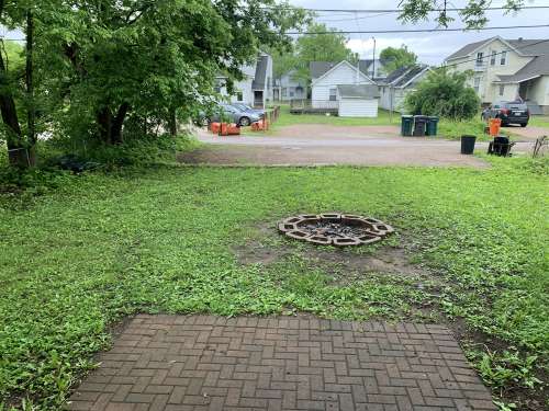 S Bed 716 Menomonie St 18