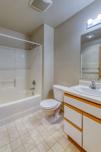 S Bed Churchill Downs Apartments 16