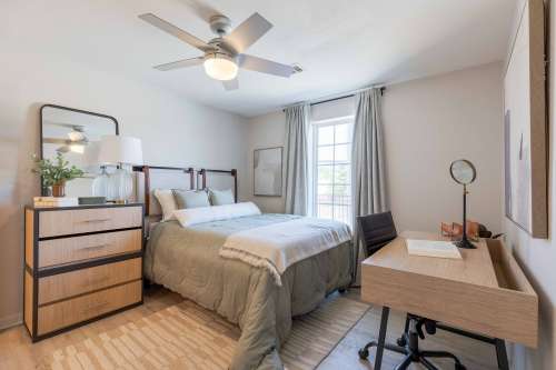 S Bed Yugo Fort Collins Grove 1