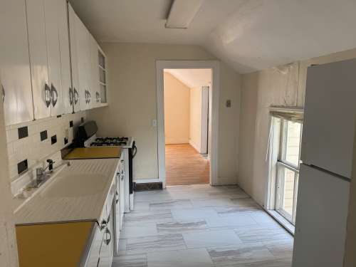 S Bed 428 Chippewa St 9