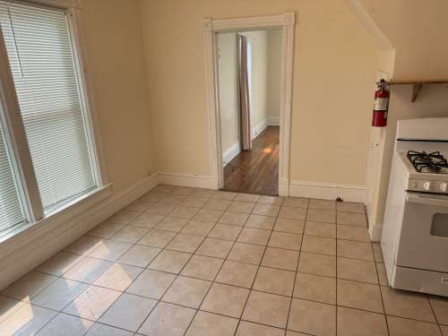 S Bed 230 Hudson St 19