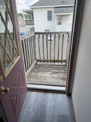 S Bed 428 Chippewa St 18