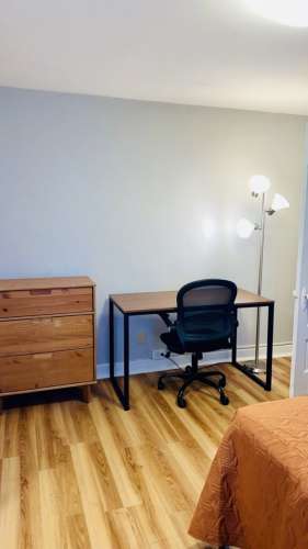 S Bed 1009 Madison Street 32