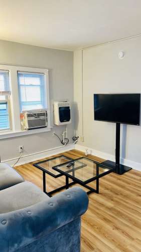 S Bed 1009 Madison Street 28