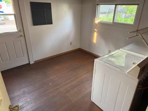 S Bed 608 Chippewa St 3