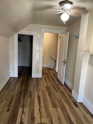 S Bed 716 Menomonie St 24