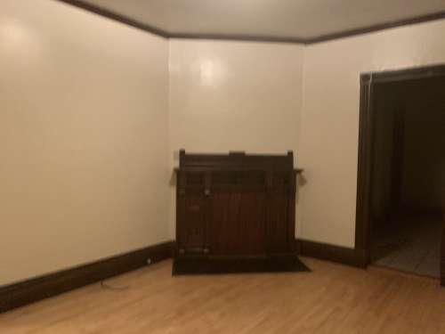 S Bed 230 Hudson St 7