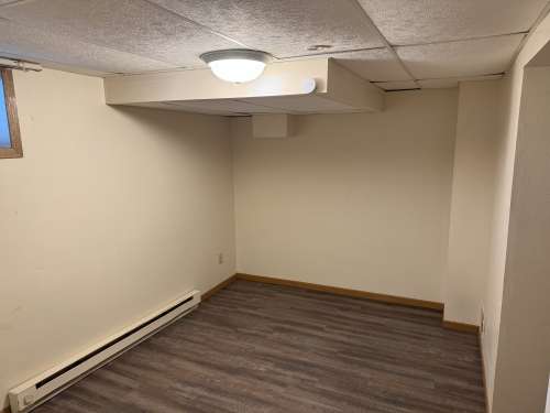 S Bed 222 Niagara St 30