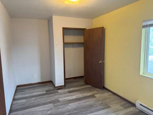 S Bed 428 Chippewa St 15