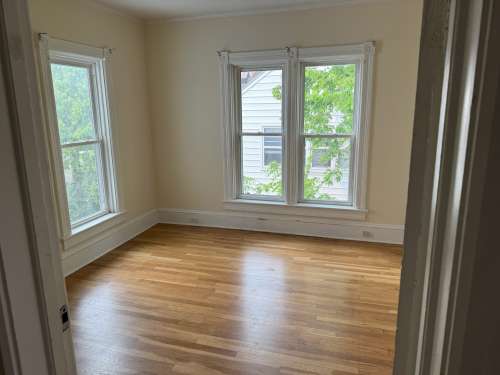 S Bed 230 Hudson St 21