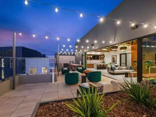 ALLIANT-Apartment-Building-16705344.webp