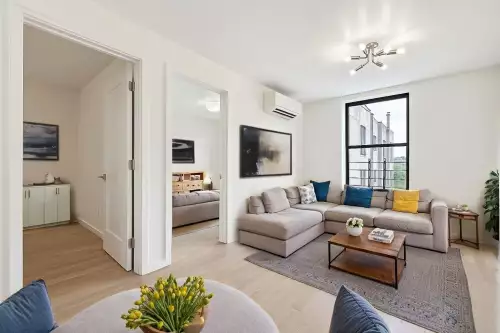 2025-09/COLUMBIA-Apartment-Building-16713901.webp