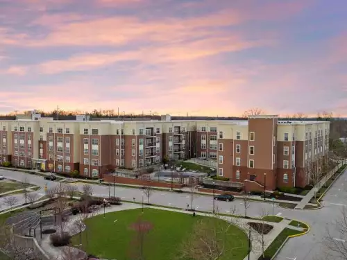 2025-09/IU-BLOOMINGTON-Apartment-Building-16731598.webp
