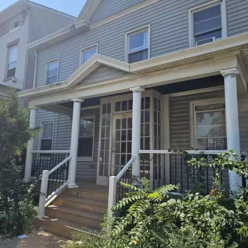 2025-09/RUTGERS-Apartment-Building-16716595.webp