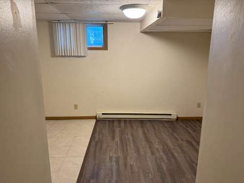 S Bed 222 Niagara St 18