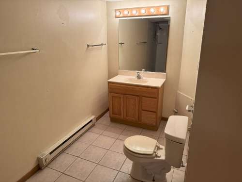 S Bed 222 Niagara St 25