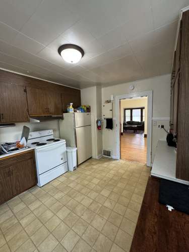S Bed 336 Chippewa St 12