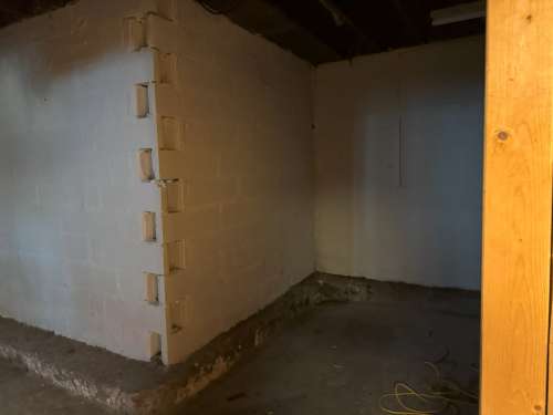 S Bed 222 Niagara St 16