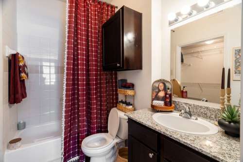 S Bed Dakota Ranch Student Apartments 38