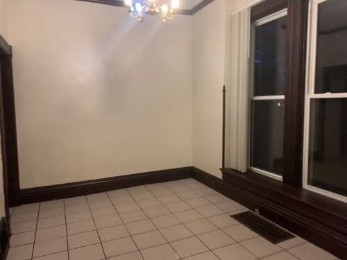 S Bed 230 Hudson St 14