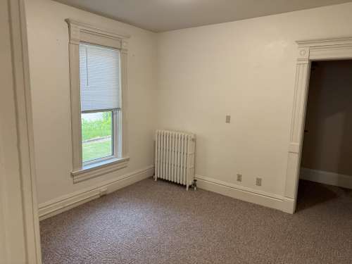 S Bed 608 Chippewa St 15
