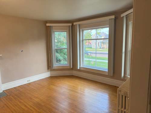 S Bed 608 Chippewa St 13