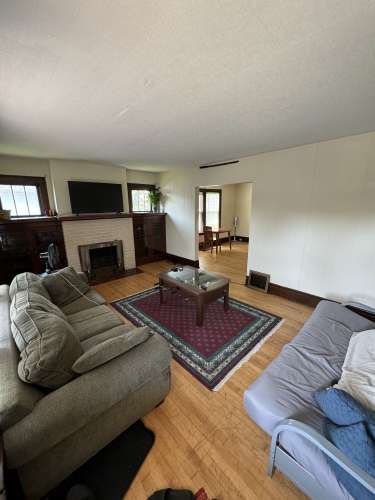S Bed 336 Chippewa St 7