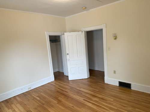 S Bed 230 Hudson St 16