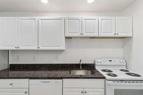 S Bed The Royal York Apartments 43