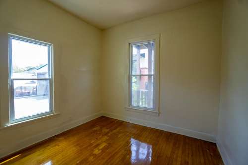 S Bed AVAILABLE 8/1/25 - First Floor Apartment One Block From Shop 11