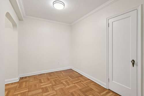 S Bed The Royal York Apartments 48