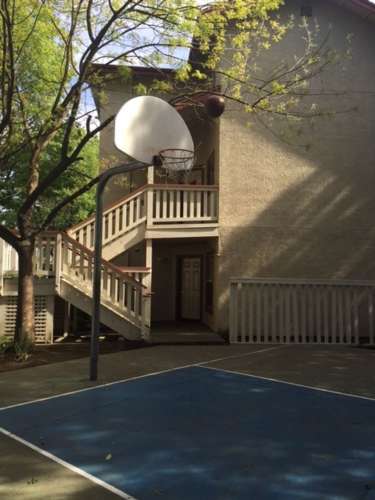 S Bed Greystone Apartments & Townhomes 102