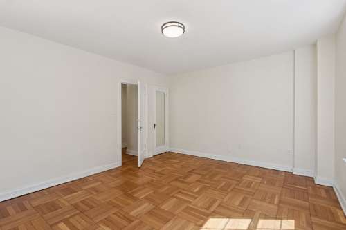 S Bed The Royal York Apartments 59