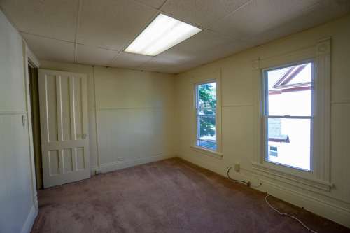 S Bed Available 07/01/25 First Floor Apartment Available 4