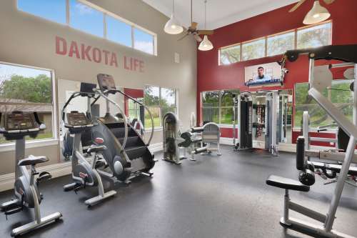 S Bed Dakota Ranch Student Apartments 25