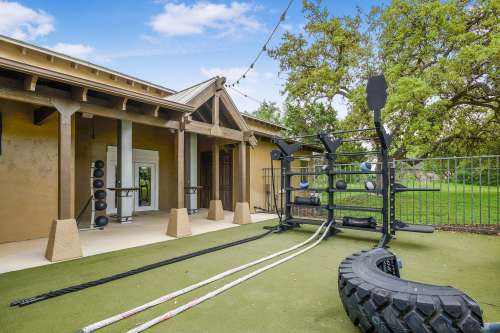 S Bed Dakota Ranch Student Apartments 5