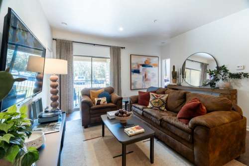 S Bed Dakota Ranch Student Apartments 11