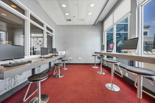 S Bed The Avenue at San Marcos Apartments 43